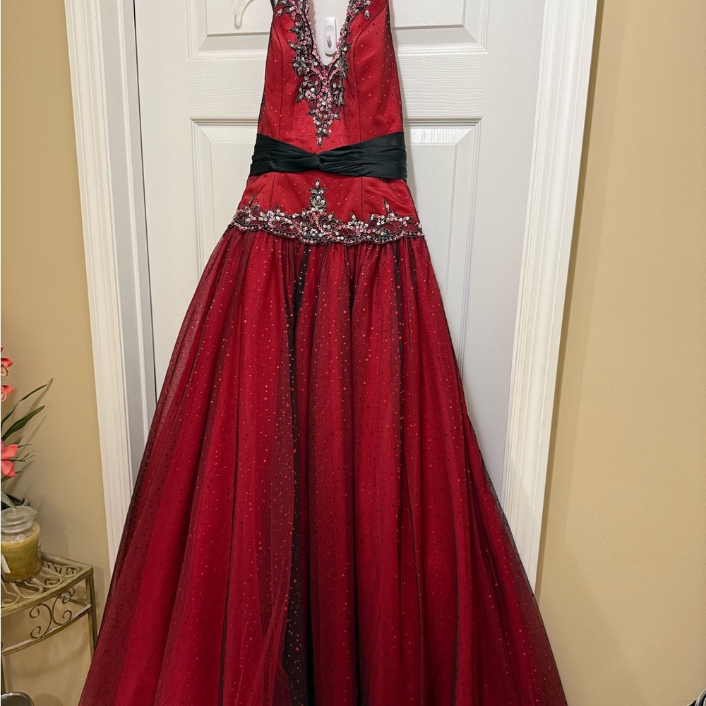Elegant Red Dress